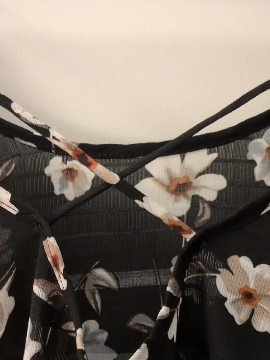 Floral Ruffle Hem Long-Sleeve " Flowy" Blouse - Black Floral - Picture 6 of 9